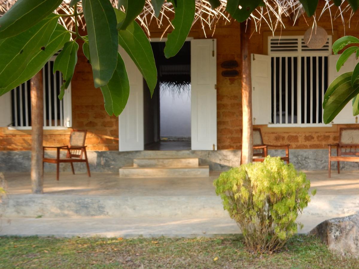 Kadolana Eco Village Balapitiya Exterior photo