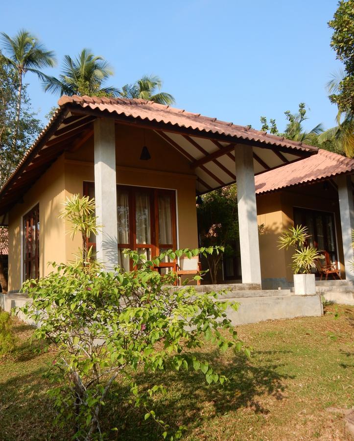 Kadolana Eco Village Balapitiya Exterior photo